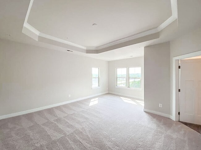 Building Photo - Immaculate & Stunning 3 Bedroom 2.5 Bathroom Brick, End-Unit Condo Style Townhome In Luxurious An...