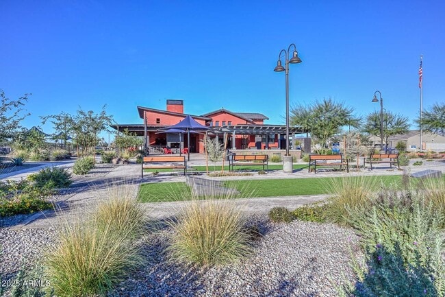 Building Photo - 17619 W Monroe St