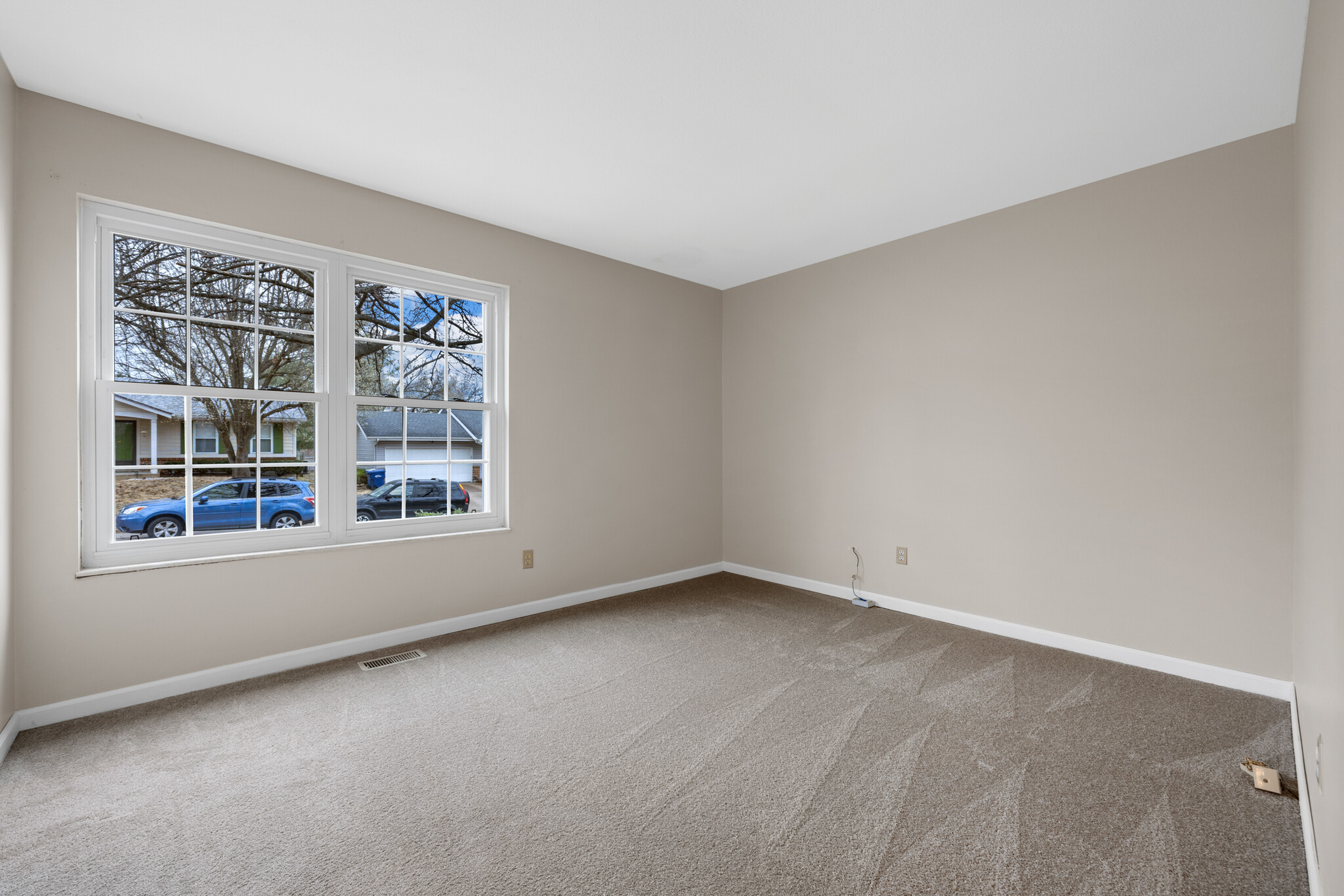 Primary Bedroom with half bath and walkin closet. - 215 Shadyoak Dr