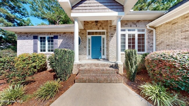 Building Photo - 110 Josephs Point