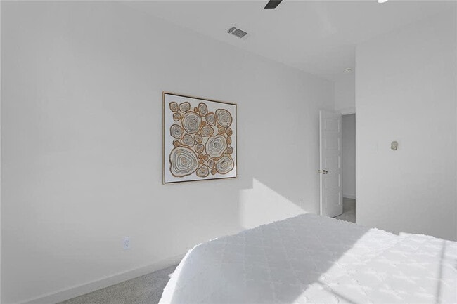 Building Photo - 2931 El Fenice Ln