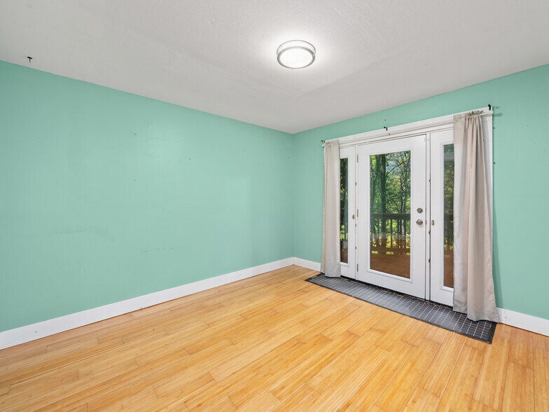 Building Photo - 1896 Highway 80 S