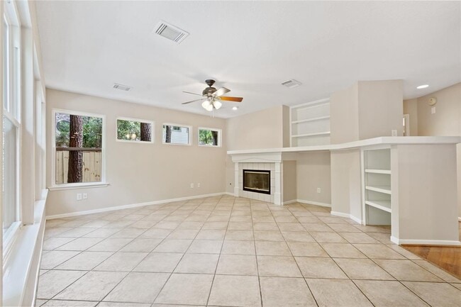 Building Photo - 175 W Greywing Cir