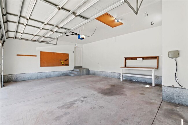 Building Photo - 1676 S Mountain Vw Cir