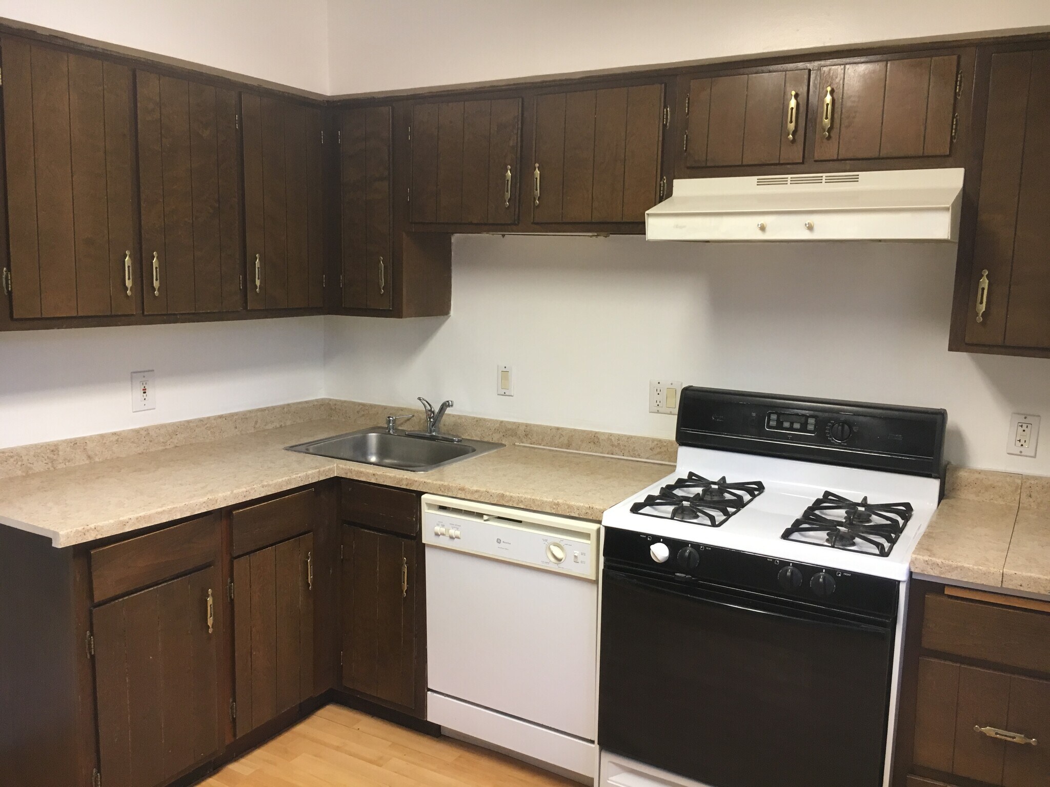 Building Photo - 29156 Tessmer Ct