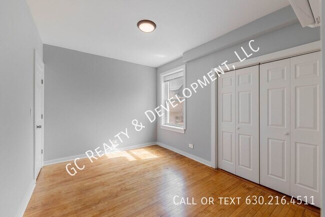 Building Photo - 3515 S Lituanica Ave