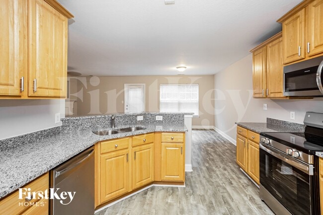 Building Photo - 366 Courtland Ct