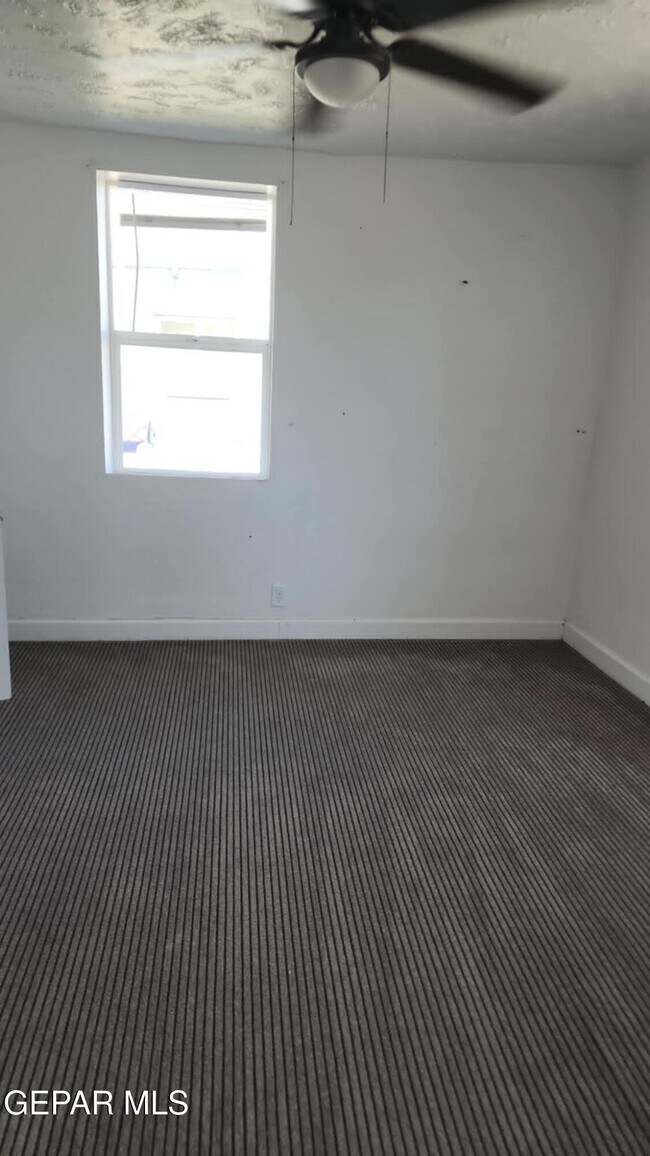 Building Photo - 151 N Pendell Rd