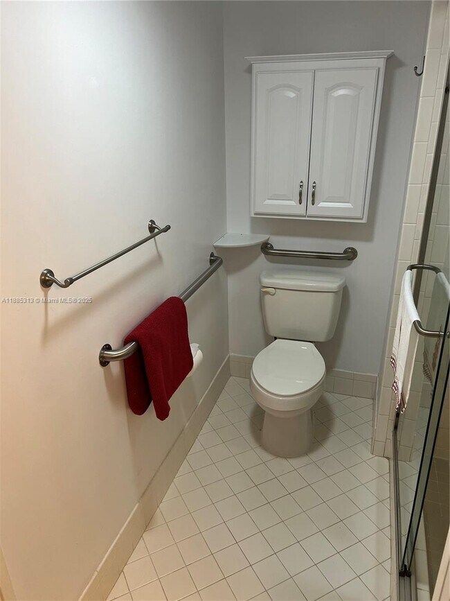 Building Photo - 12550 SW 15th St