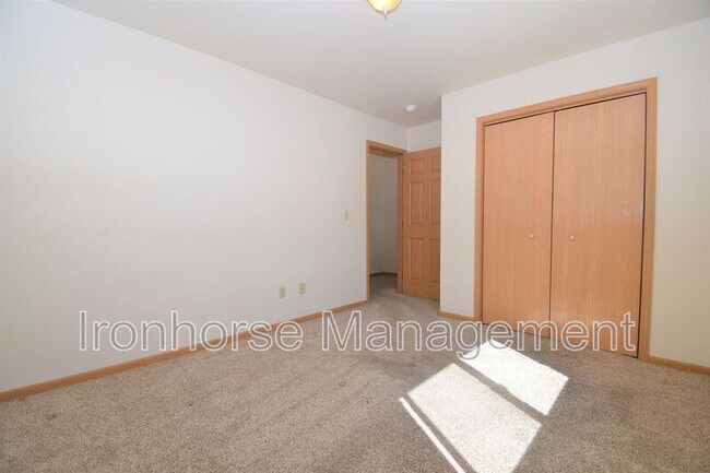 Building Photo - 2411 Wheeler Dr