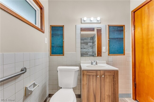 Building Photo - 25121 Price Rd