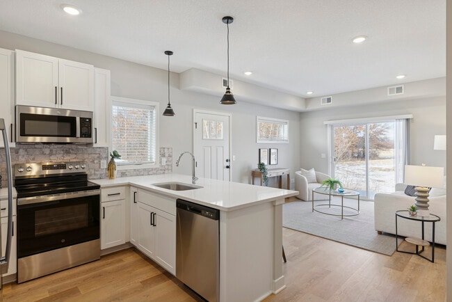 Building Photo - Oneka Fields Townhomes