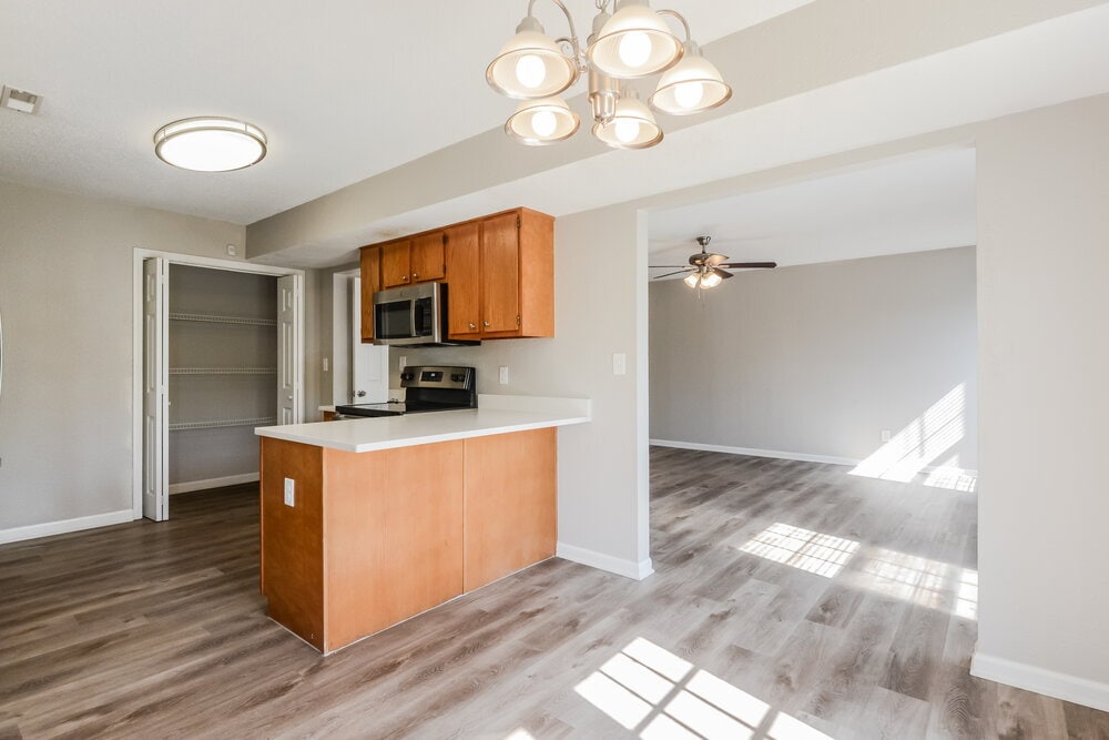 Building Photo - 4011 Village Trace Blvd