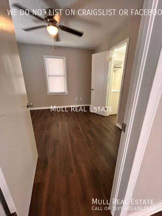 Building Photo - 4801 N Willow Ave