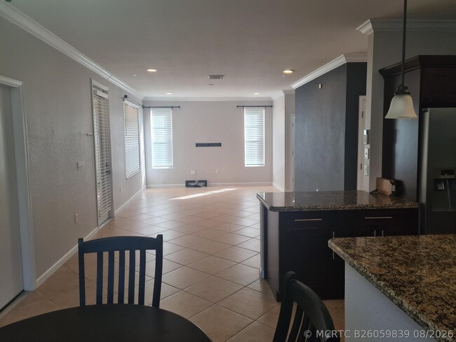 Building Photo - 1445 E Bexley Park Dr