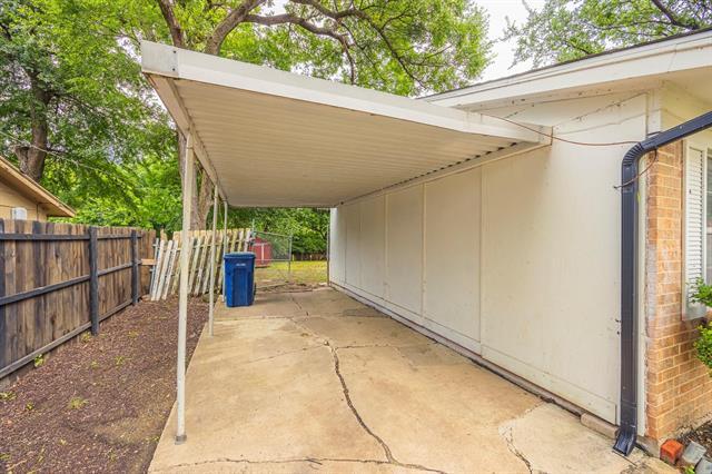 Building Photo - 1206 Curtis Dr