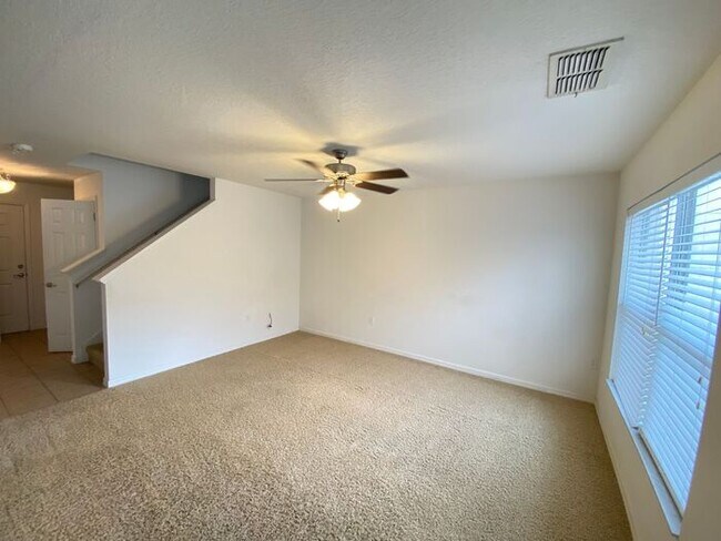 Building Photo - AVALON PARK EAST ORLANDO-$500 OFF THE FIRST MONTH'S RENT