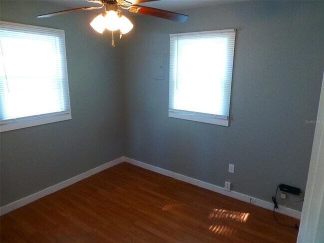 Building Photo - 2007 Cemetery Rd