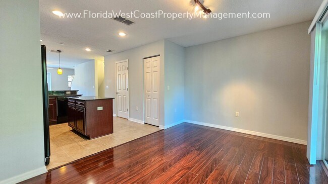 Building Photo - OUTSTANDING 2 Bedroom / 2.5 Bath / 2 Car Tandem Garage ! WILLOWBROOK- LAKEWOOD RANCH!
