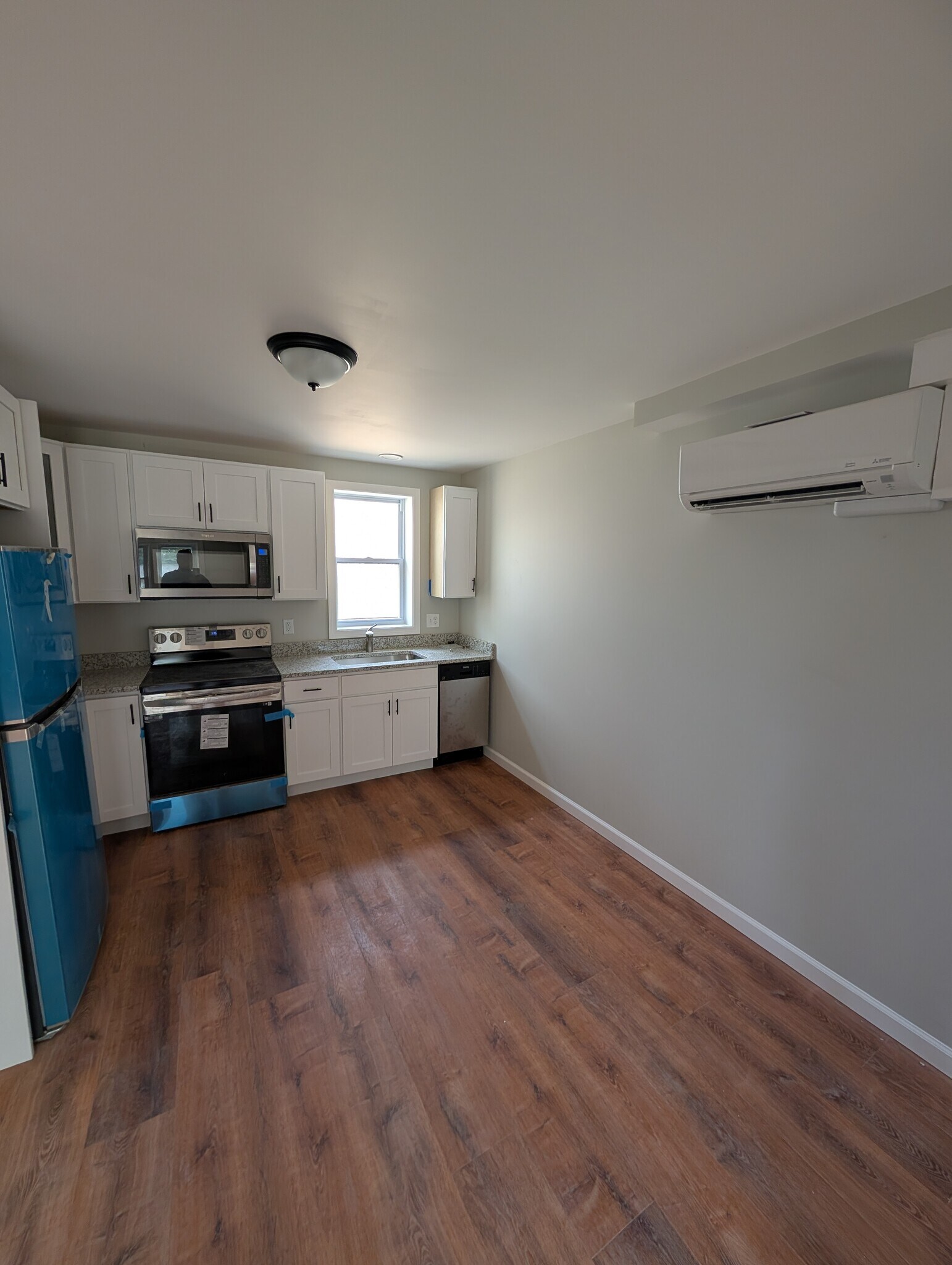 Building Photo - 429 Tolland Turnpike