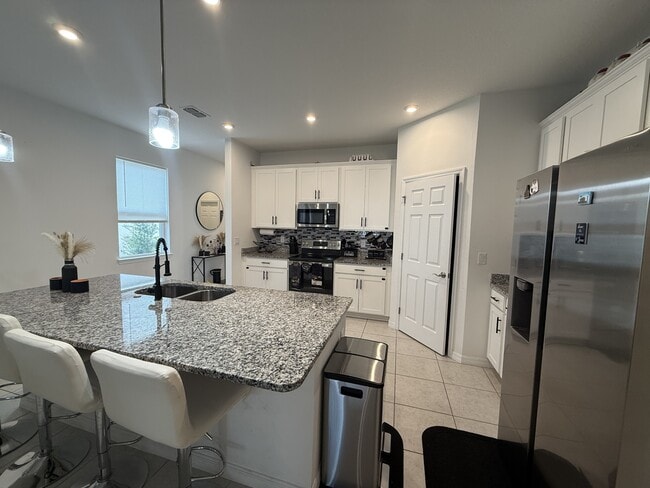 Building Photo - 3182 Amaranth St