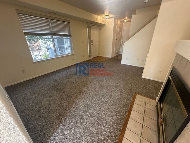 Building Photo - 1381 S Cathay Ct