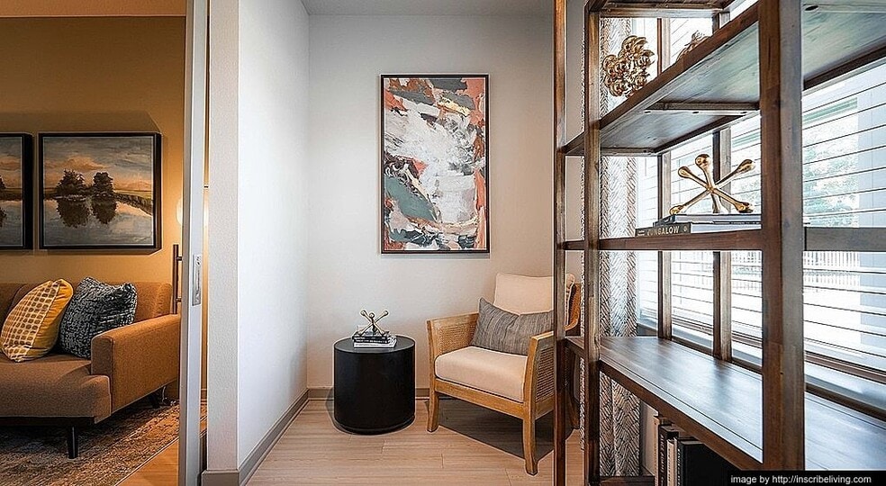 Building Photo - 110 Zora Pl