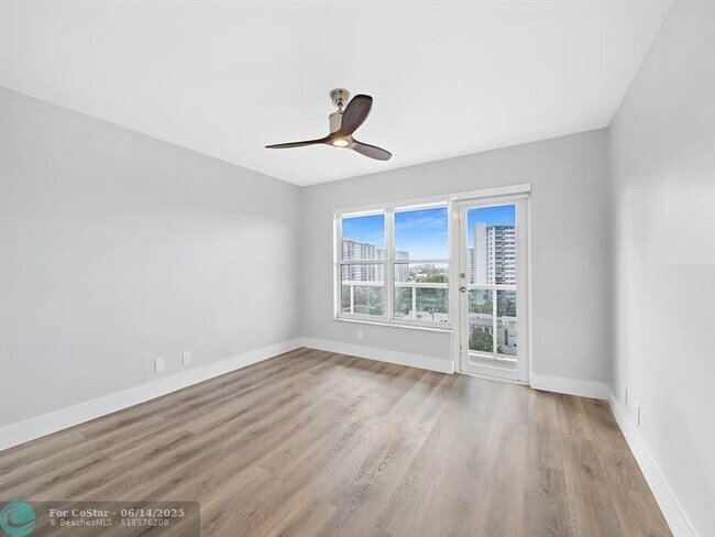 Building Photo - 3500 Galt Ocean Dr