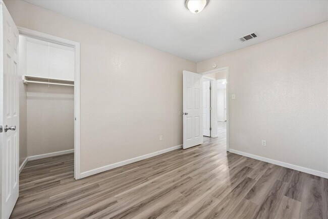 Building Photo - 14473 Robert I Walker Blvd