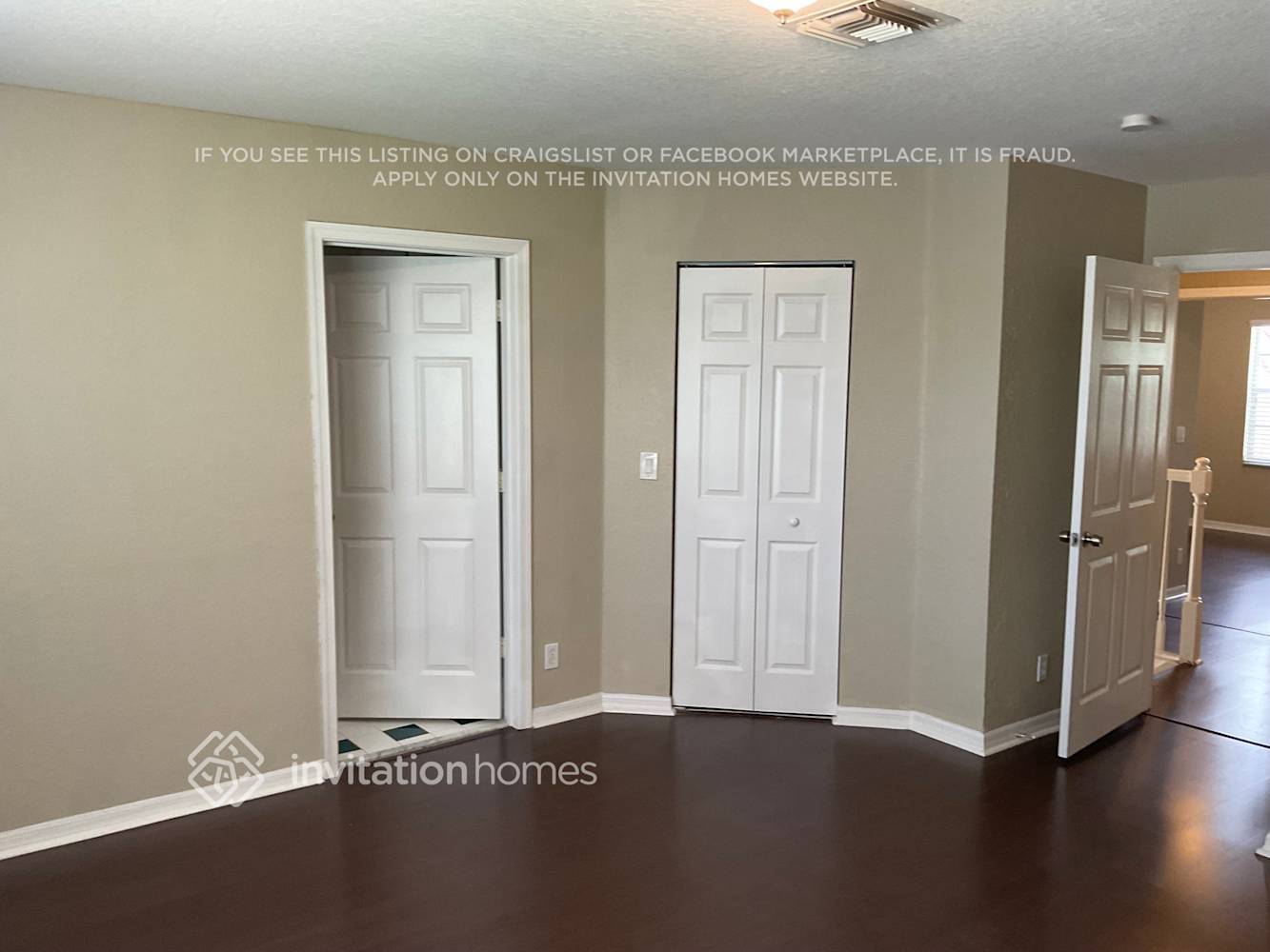 Building Photo - 10254 Serene Meadow Dr N