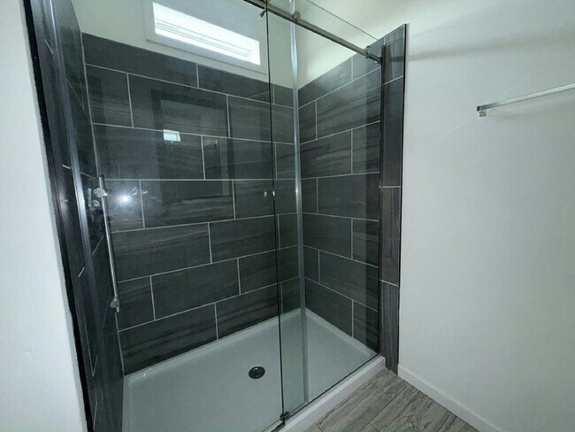 Building Photo - 3518 Campari Dr