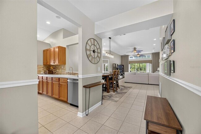 Building Photo - 12414 Cedarfield Dr