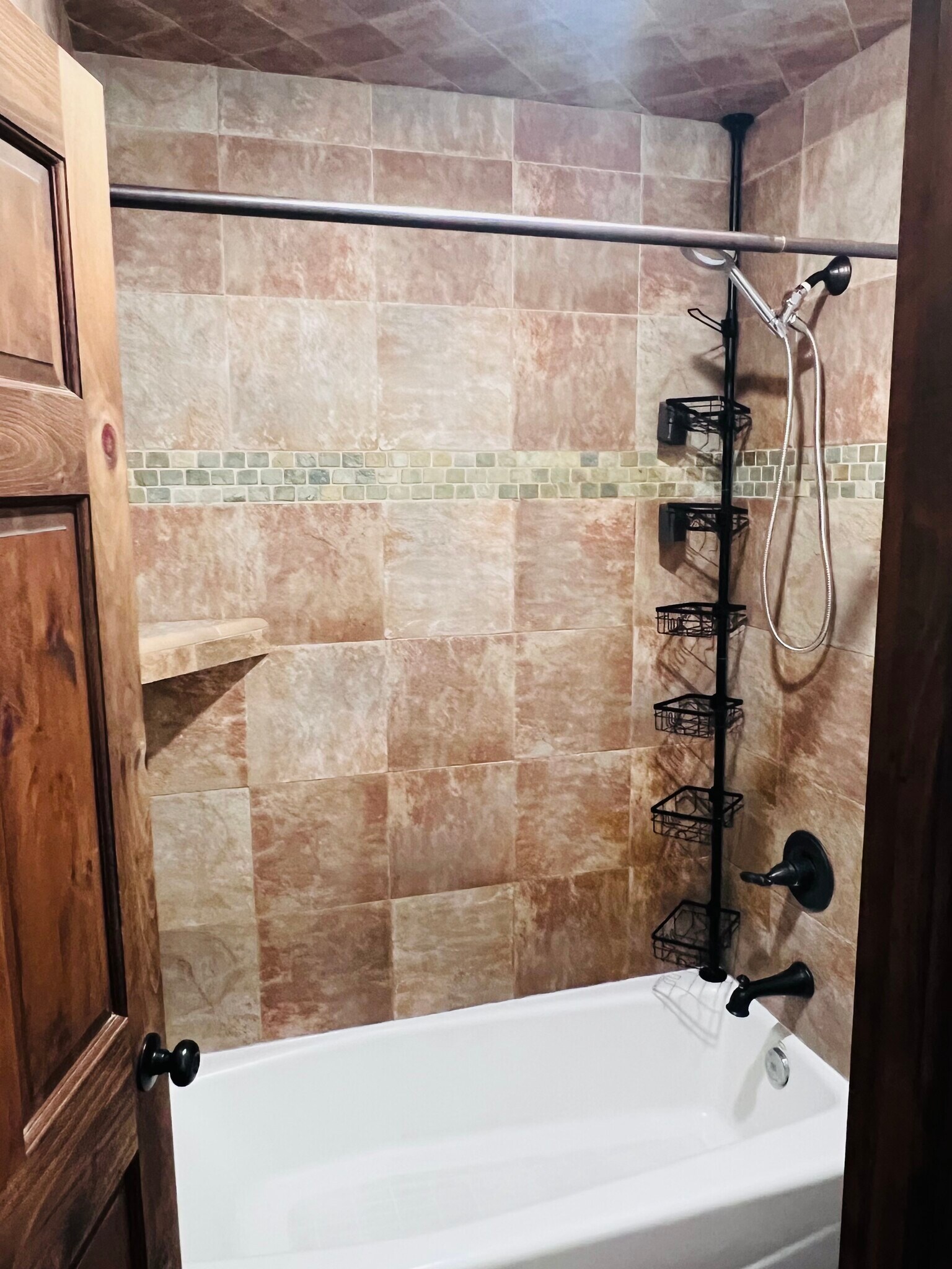Master bedroom bathroom - 115 Orcutt View Ct