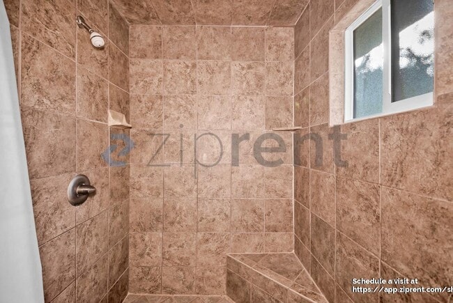 Building Photo - 43822 Palm Ave