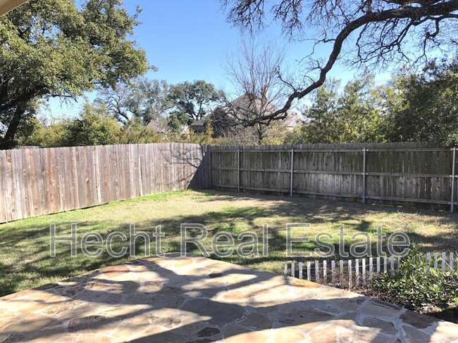 Building Photo - 836 Hillrose Dr