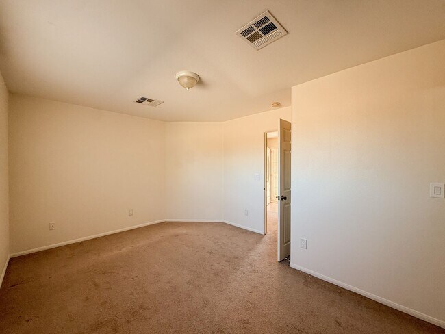 Building Photo - 29 Palms Home