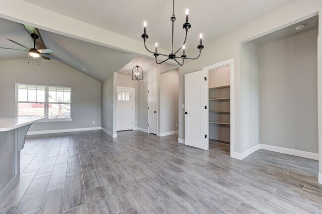 Building Photo - Brand New Home In Noble!