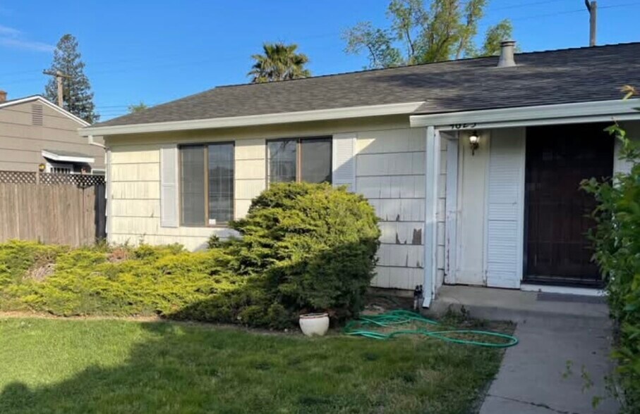 Primary Photo - 4623 Goya Pky