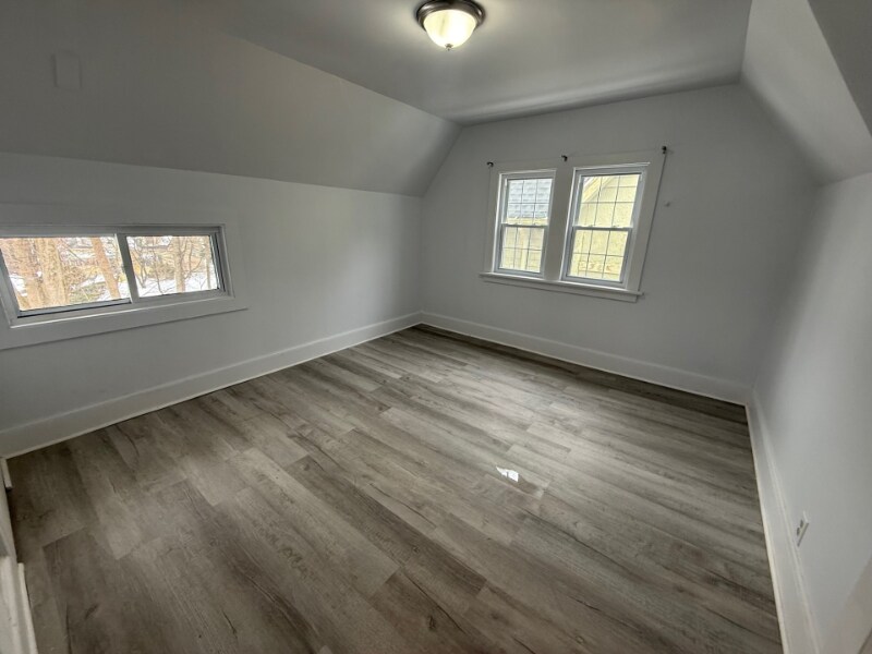 Building Photo - 114 Hawthorne Ave