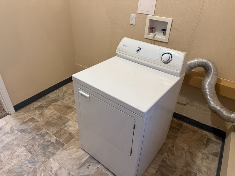 Building Photo - 17609 SE Stark St