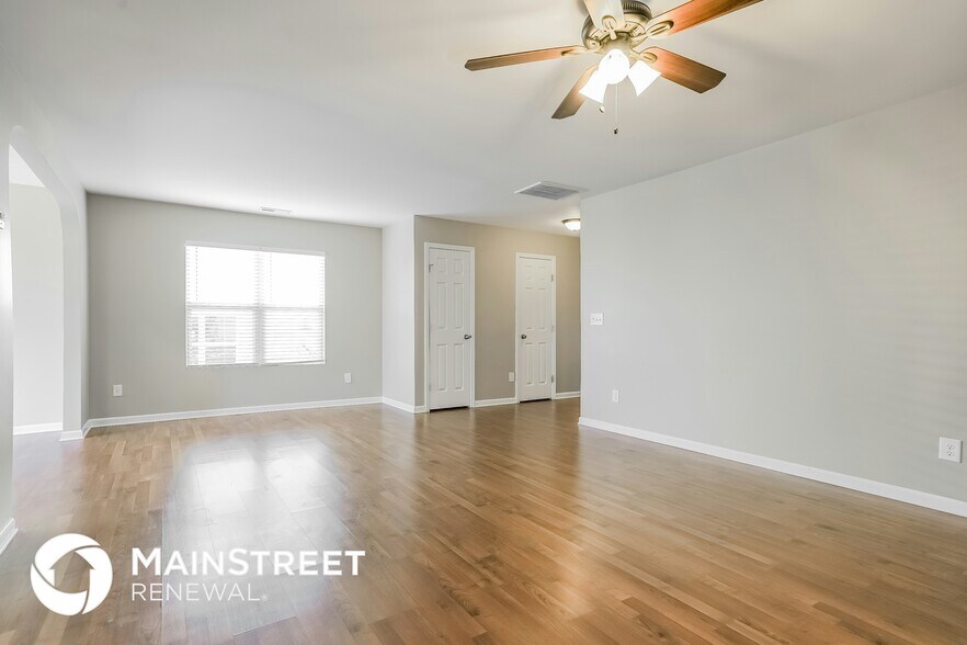 Building Photo - 1013 Collington Dr
