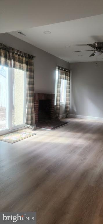 Building Photo - 15 Queen Anne Ct