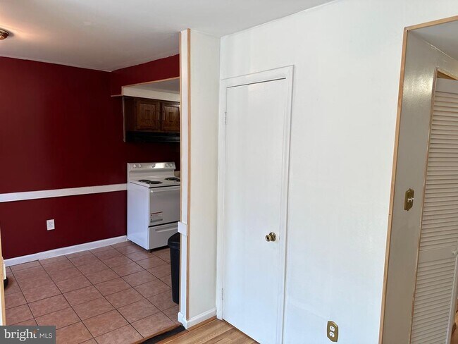 Building Photo - 1628 Fort Fisher Ct