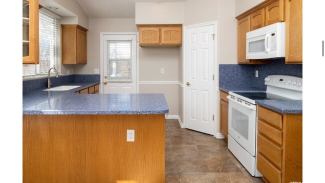 Building Photo - 625 N 1200 E