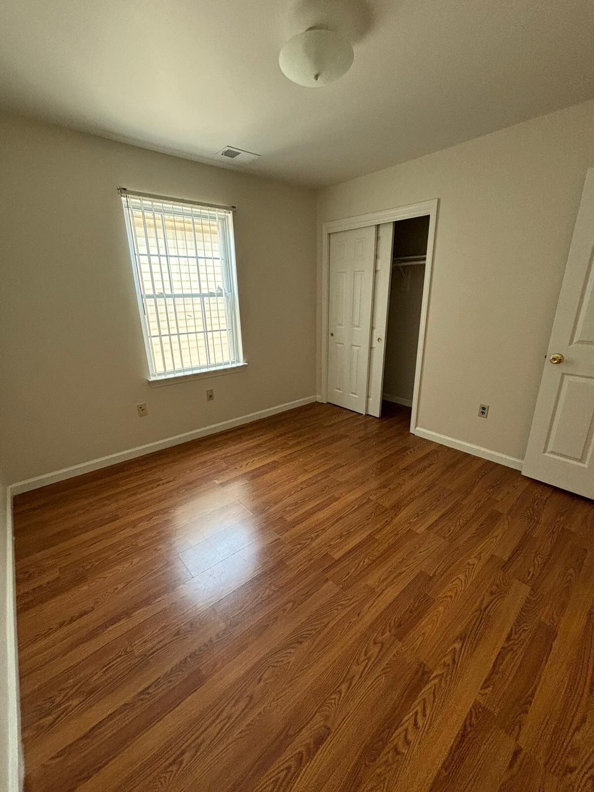 Building Photo - 28 Delavan Pl