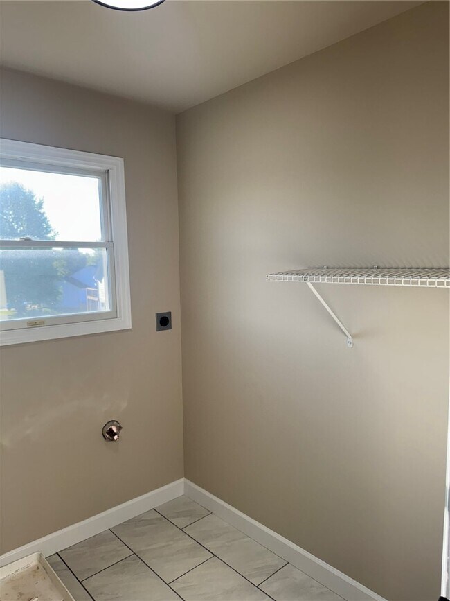 Building Photo - 501 Wideman Dr