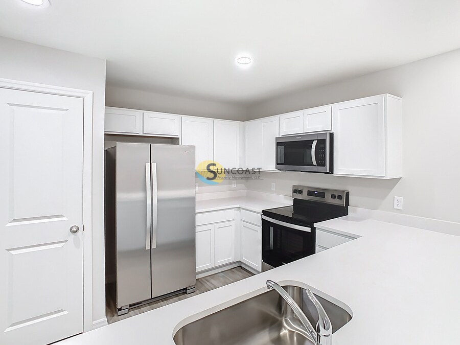 Building Photo - 3821 SW 43rd Ct