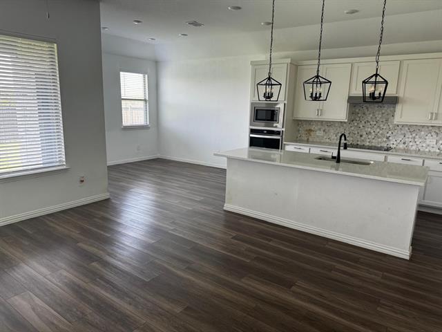 Building Photo - 1613 Pne Vly Dr