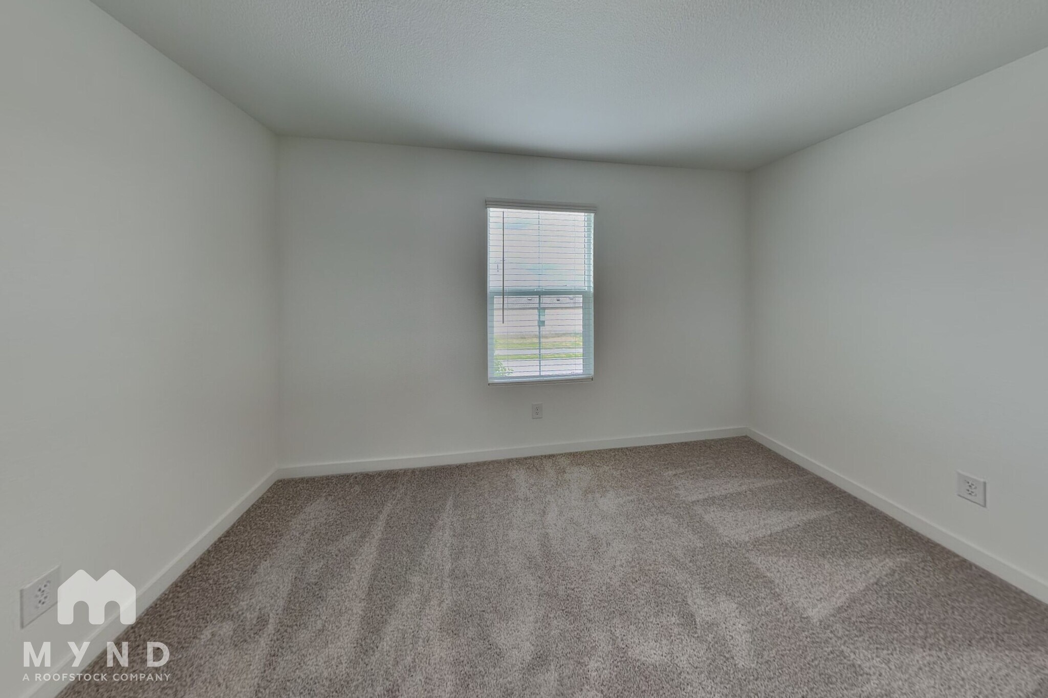 Building Photo - 1718 Milton Dr