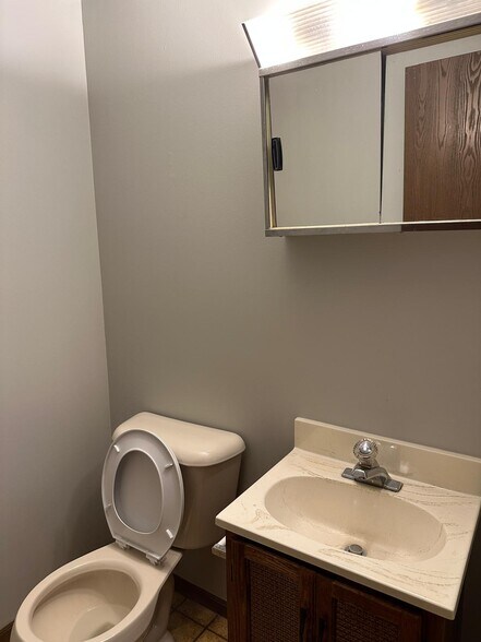 Building Photo - 2504 Haviland Ct